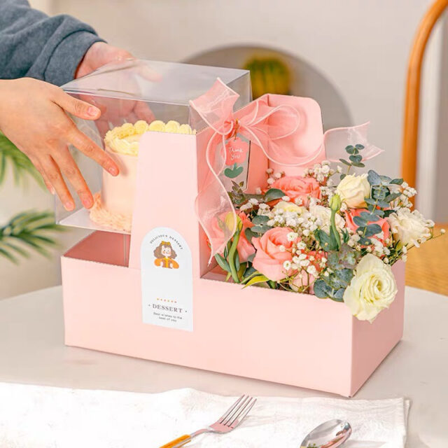 Hộp giấy 2 ngăn đựng hoa và bánh