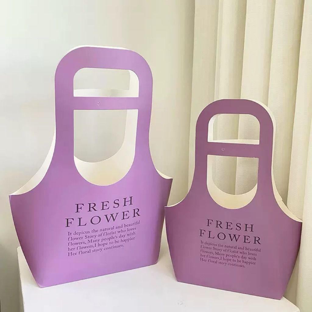 Túi xách giấy cắm hoa tặng 8/3 chữ fresh